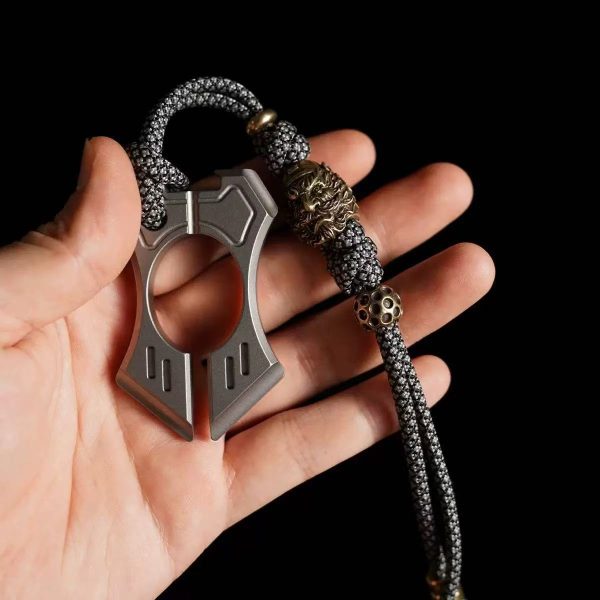Horseshoe buckle pendant commuting backpack pendant - 图片 2